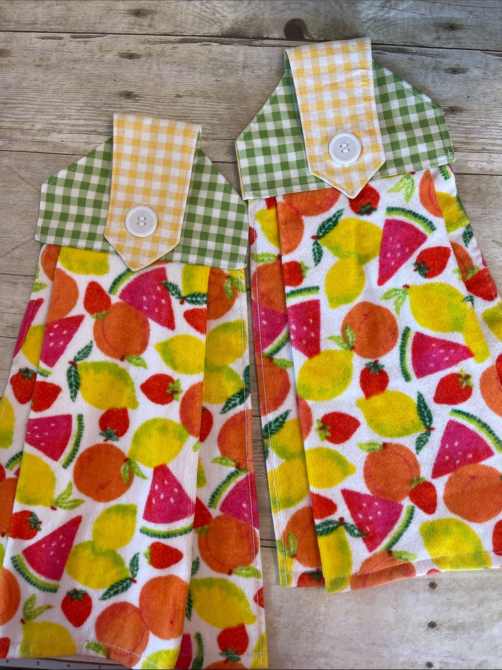 SALE! Sewn Top Towel Set of Two Gingham & Fruit
